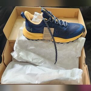 NIB Helly Hansen Women's Featherswift Trail Running Shoes size 9 Navy/Yellow